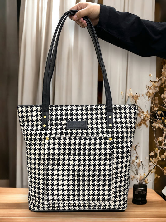 Black Kite Great Grand Tote