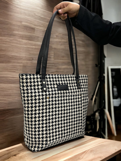 Black Kite Great Grand Tote